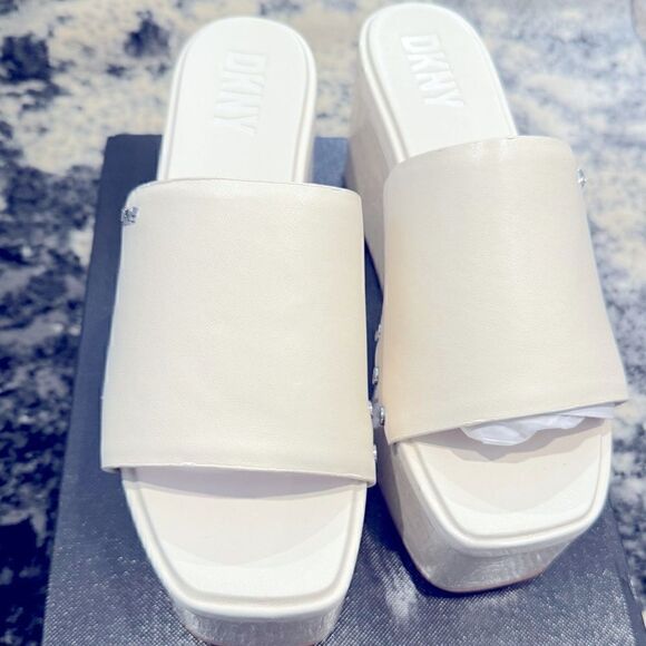 Dkny Alvy Studded Platform Wedge Slide Sandals - Eggnog, shoes 9.5 new - Picture 4 of 9